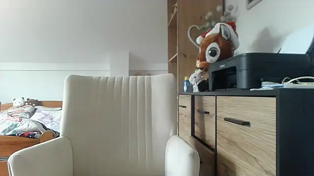 ReifeVenna online show from December 22, 2025, 11:29 am