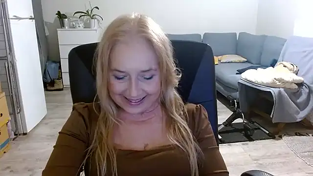 sofia xkiss online show from January 9, 2025, 5:43 pm