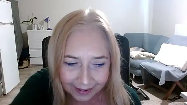 sofia xkiss online show from January 31, 2025, 2:49 pm