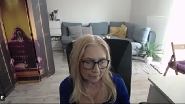 Snapshot of sofia_xkiss chatting on April 13, 2026, 2:22 pm sofia xkiss online show from April 13, 2026, 2:22 pm