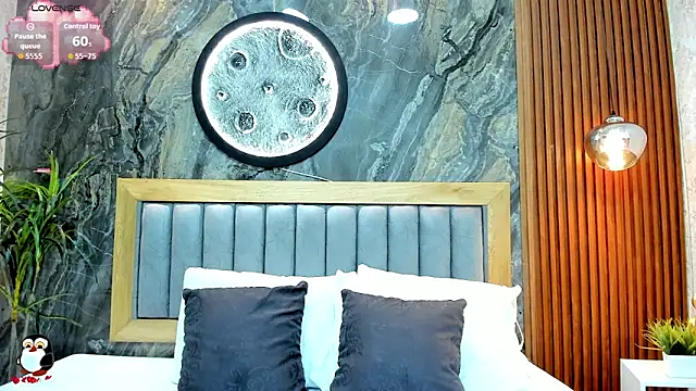 BellaPeers  online show from April 4, 2026, 12:46 pm