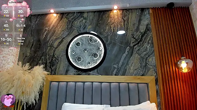 BellaPeers  online show from April 13, 2026, 11:27 am