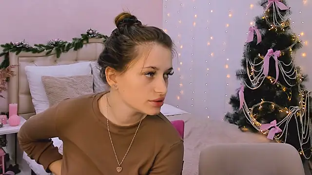 queenofjoyy online show from December 19, 2024, 12:45 pm