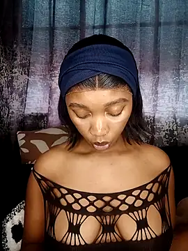 Shria107 online show from November 16, 2025, 9:15 am