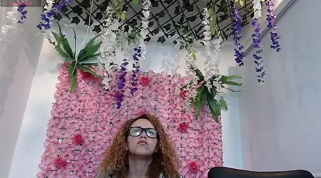 BLONDE SEXYHOT online show from February 13, 2025, 12:02 am