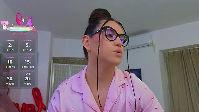 Snapshot of SweetScribe chatting on October 14, 2025, 6:31 pm SweetScribe online show from October 14, 2025, 6:31 pm