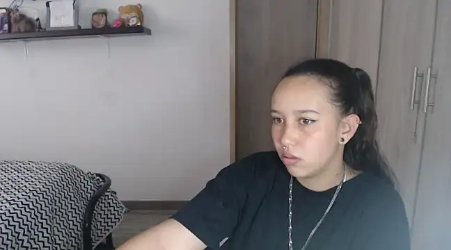Snapshot of Skarlet_Adams28 chatting on December 19, 2024, 10:10 pm Skarlet Adams28 online show from December 19, 2024, 10:10 pm