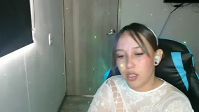 Snapshot of Skarlet_Adams28 chatting on March 4, 2026, 9:10 pm Skarlet Adams28 online show from March 4, 2026, 9:10 pm