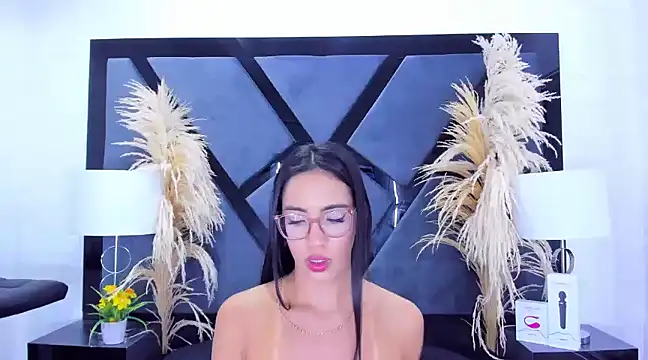 Snapshot of KylieWhite chatting on January 16, 2025, 9:08 pm KylieWhite online show from January 16, 2025, 9:08 pm