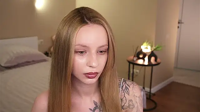 wowmolly online show from March 25, 2026, 2:23 pm