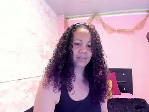 Snapshot of Brunette_sasha chatting on March 4, 2025, 10:27 pm Brunette sasha online show from March 4, 2025, 10:27 pm