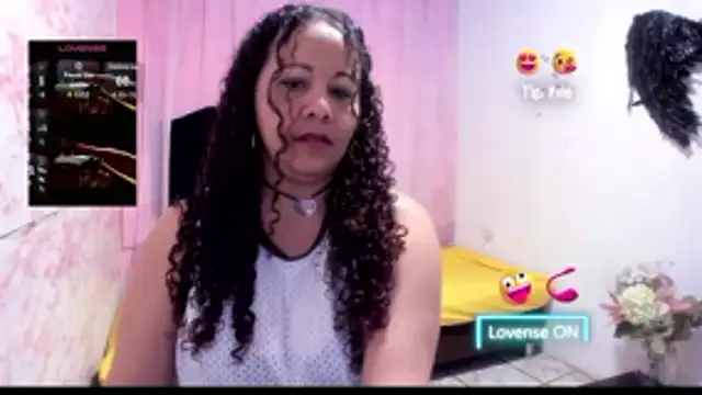 Snapshot of Brunette_sasha chatting on November 26, 2025, 7:15 pm Brunette sasha online show from November 26, 2025, 7:15 pm