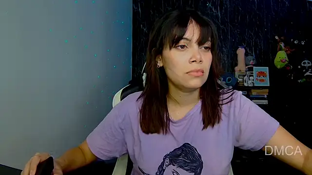 Snapshot of Drea_Foox chatting on March 12, 2025, 2:20 am Drea Foox online show from March 12, 2025, 2:20 am