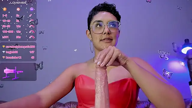 Kaira mosse online show from February 4, 2025, 6:17 pm