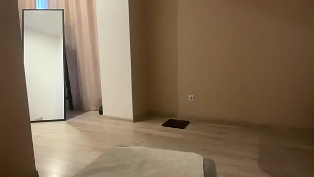 valeriaxxx1 online show from April 13, 2026, 4:23 pm