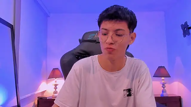 alexandersawyer online show from December 15, 2025, 9:35 am