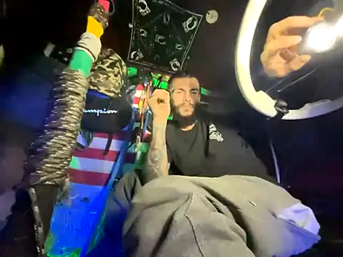 XMeF10 online show from November 24, 2025, 10:26 am