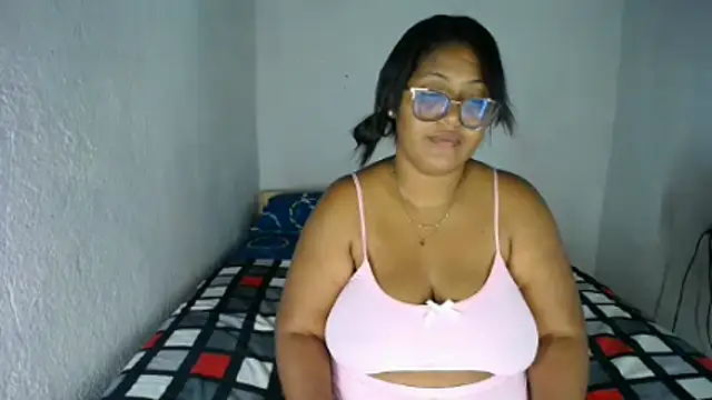 Snapshot of miajoseph_ chatting on January 7, 2026, 3:53 am miajoseph online show from January 7, 2026, 3:53 am