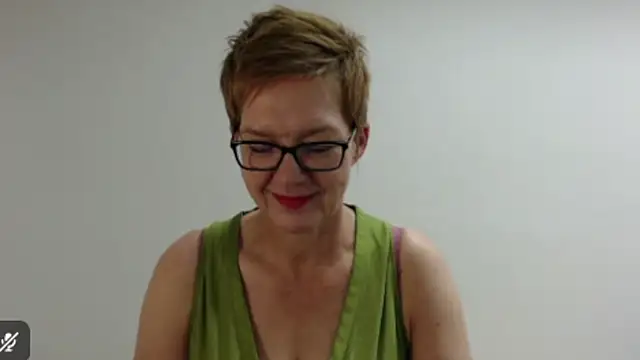Snapshot of Sofie69Velvet chatting on May 31, 2026, 6:31 am Sofie69Velvet online show from May 31, 2026, 6:31 am
