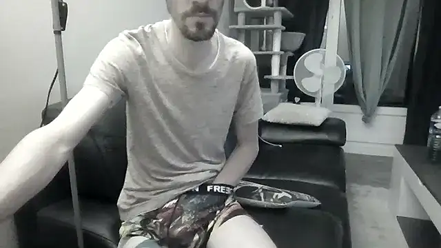 Snapshot of passif520 chatting on July 29, 2026, 12:31 am passif520 online show from July 29, 2026, 12:31 am