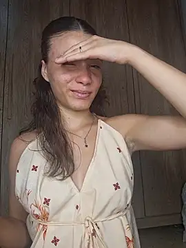 HelenHoltz online show from December 16, 2025, 7:19 pm