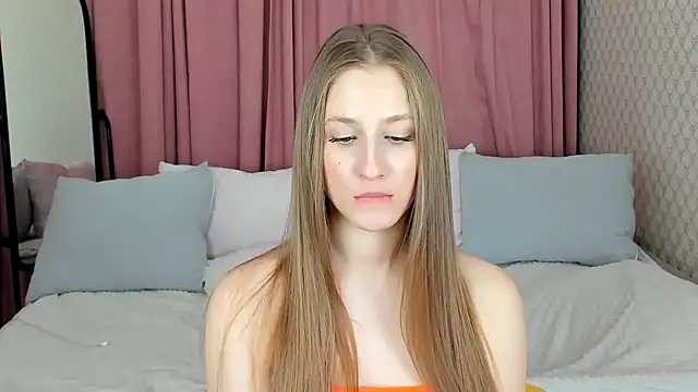 BritneyCruze online show from February 3, 2025, 2:34 pm