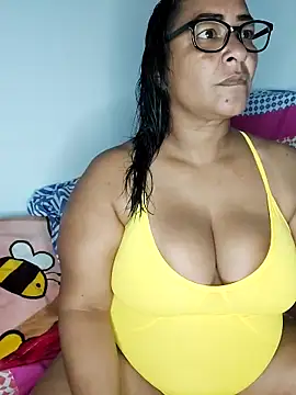 Snapshot of sexy_hot_carol chatting on October 19, 2025, 11:16 pm sexy hot carol online show from October 19, 2025, 11:16 pm