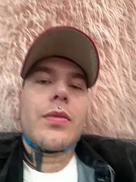 Snapshot of Im_Bryan chatting on March 6, 2026, 9:44 pm Im Bryan online show from March 6, 2026, 9:44 pm