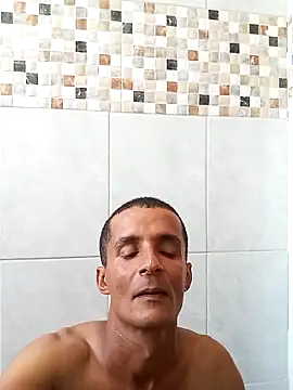 Snapshot of morenogato100 chatting on November 6, 2025, 3:35 pm morenogato100 online show from November 6, 2025, 3:35 pm