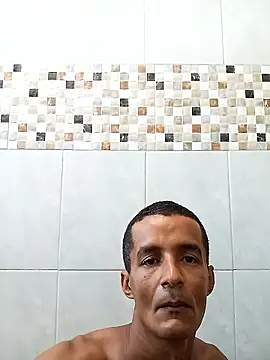 Snapshot of morenogato100 chatting on January 9, 2026, 9:12 am morenogato100 online show from January 9, 2026, 9:12 am