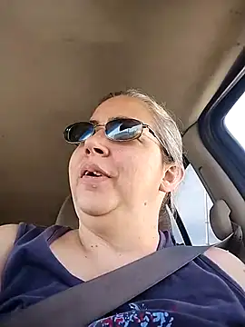 Snapshot of GraceHenderson chatting on December 20, 2025, 9:22 pm GraceHenderson online show from December 20, 2025, 9:22 pm