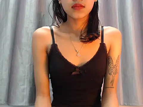 Snapshot of jassi-just18 chatting on February 1, 2026, 5:33 pm jassi-just18 online show from February 1, 2026, 5:33 pm