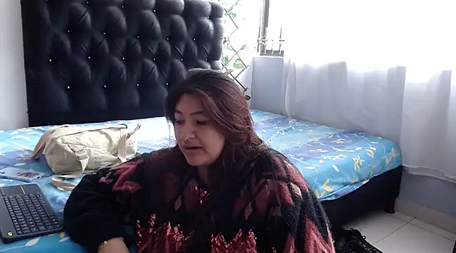  69HONRY online show from February 8, 2025, 1:33 pm