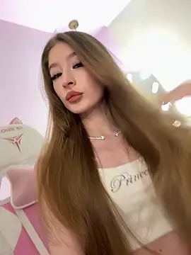 Snapshot of your_girl_next_door chatting on February 21, 2026, 2:40 pm your girl next door online show from February 21, 2026, 2:40 pm