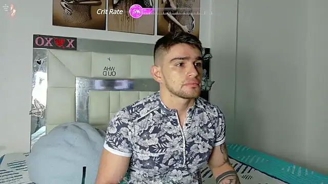 Snapshot of Sexy_Alejandro_ chatting on January 10, 2025, 11:22 am Sexy Alejandro online show from January 10, 2025, 11:22 am
