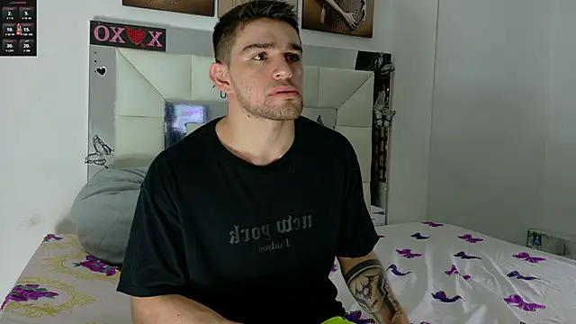 Snapshot of Sexy_Alejandro_ chatting on February 26, 2025, 2:25 pm Sexy Alejandro online show from February 26, 2025, 2:25 pm