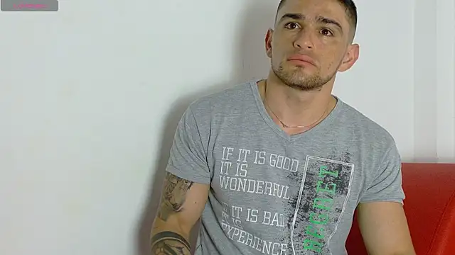 Snapshot of Sexy_Alejandro_ chatting on January 10, 2026, 1:24 pm Sexy Alejandro online show from January 10, 2026, 1:24 pm