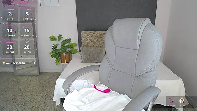 Snapshot of adhara_cortez chatting on October 28, 2025, 9:28 pm adhara cortez online show from October 28, 2025, 9:28 pm