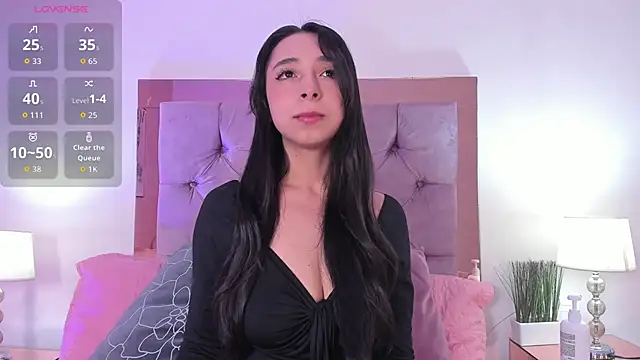 melanie hills online show from November 9, 2025, 11:19 am