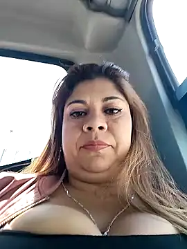 Laura-Hernandez online show from January 18, 2025, 4:10 pm