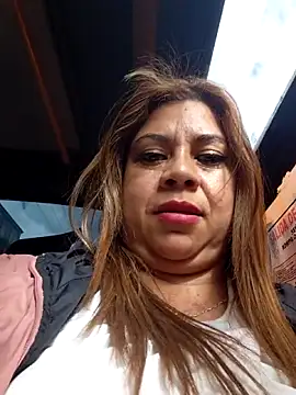 Laura-Hernandez online show from June 27, 2026, 8:36 pm