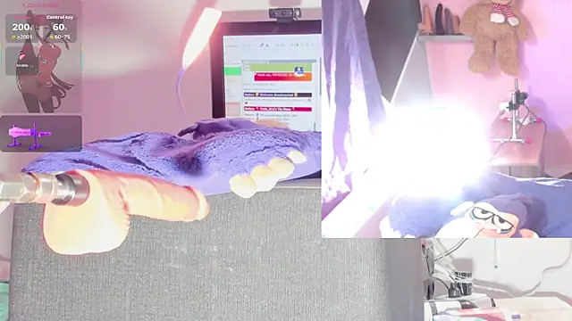 Snapshot of kira_touka chatting on November 24, 2025, 5:51 am kira touka online show from November 24, 2025, 5:51 am