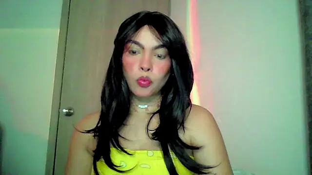 Snapshot of Kiri_Cutee chatting on September 12, 2025, 4:12 am Kiri Cutee online show from September 12, 2025, 4:12 am