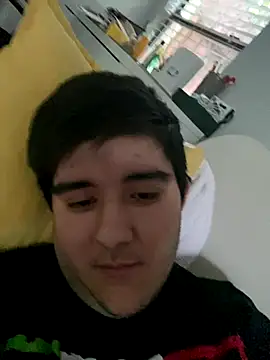 Yann 18 online show from October 14, 2025, 11:38 pm