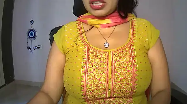 Swetaa  online show from February 13, 2025, 4:32 am