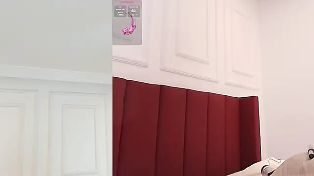 Luna monroe  online show from February 26, 2025, 10:47 am