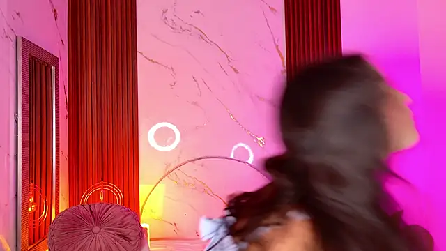 pamelajons  online show from March 3, 2026, 12:33 pm