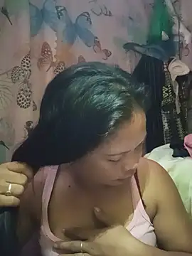880HOT online show from July 4, 2026, 6:08 am