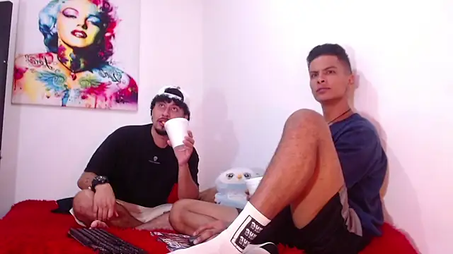 Snapshot of enjoy_vibes chatting on November 7, 2025, 4:45 am enjoy vibes online show from November 7, 2025, 4:45 am