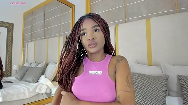 Snapshot of AriaFoster chatting on November 3, 2025, 11:37 pm AriaFoster online show from November 3, 2025, 11:37 pm